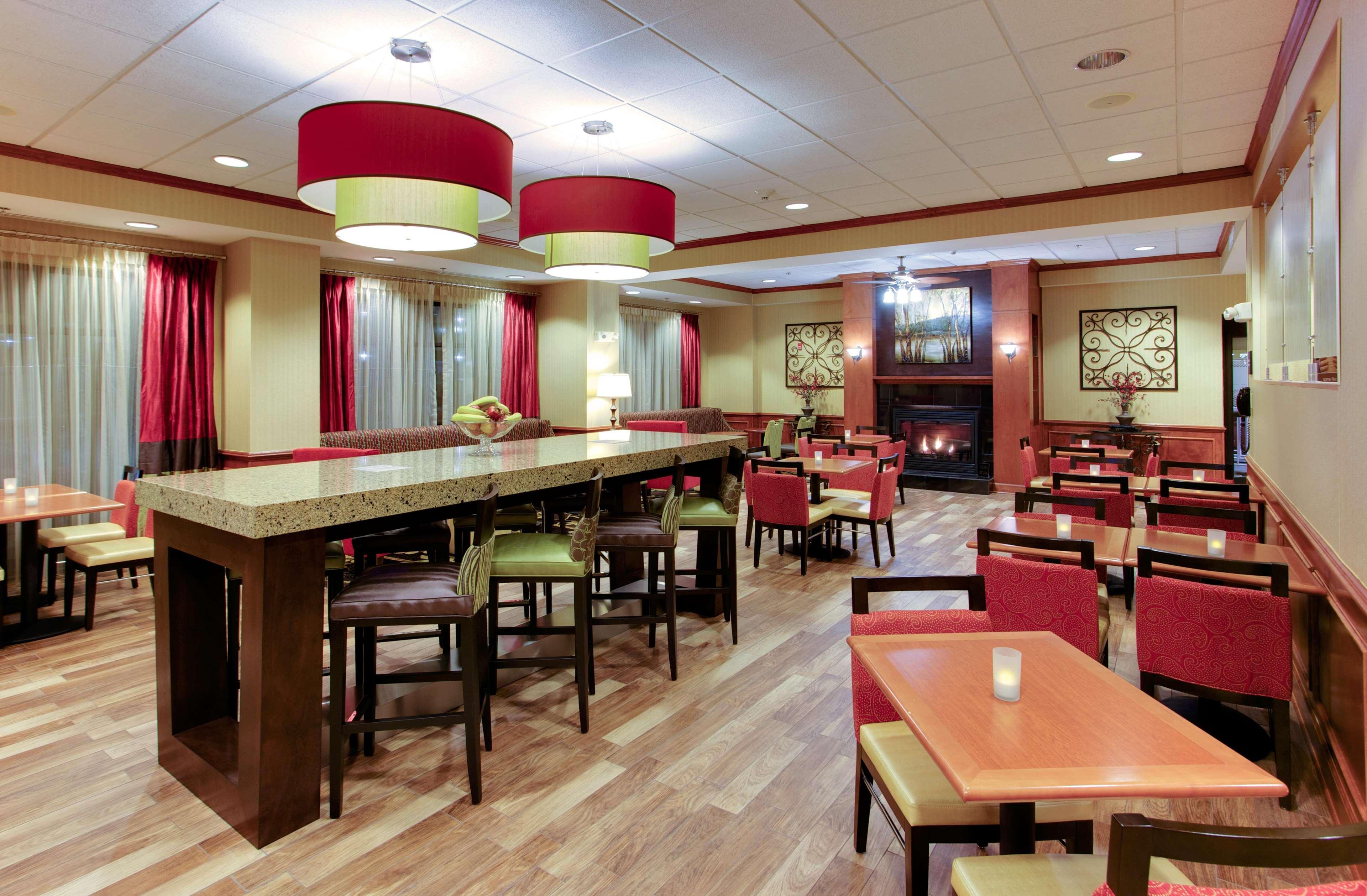 Hampton Inn Emporia Eksteriør billede