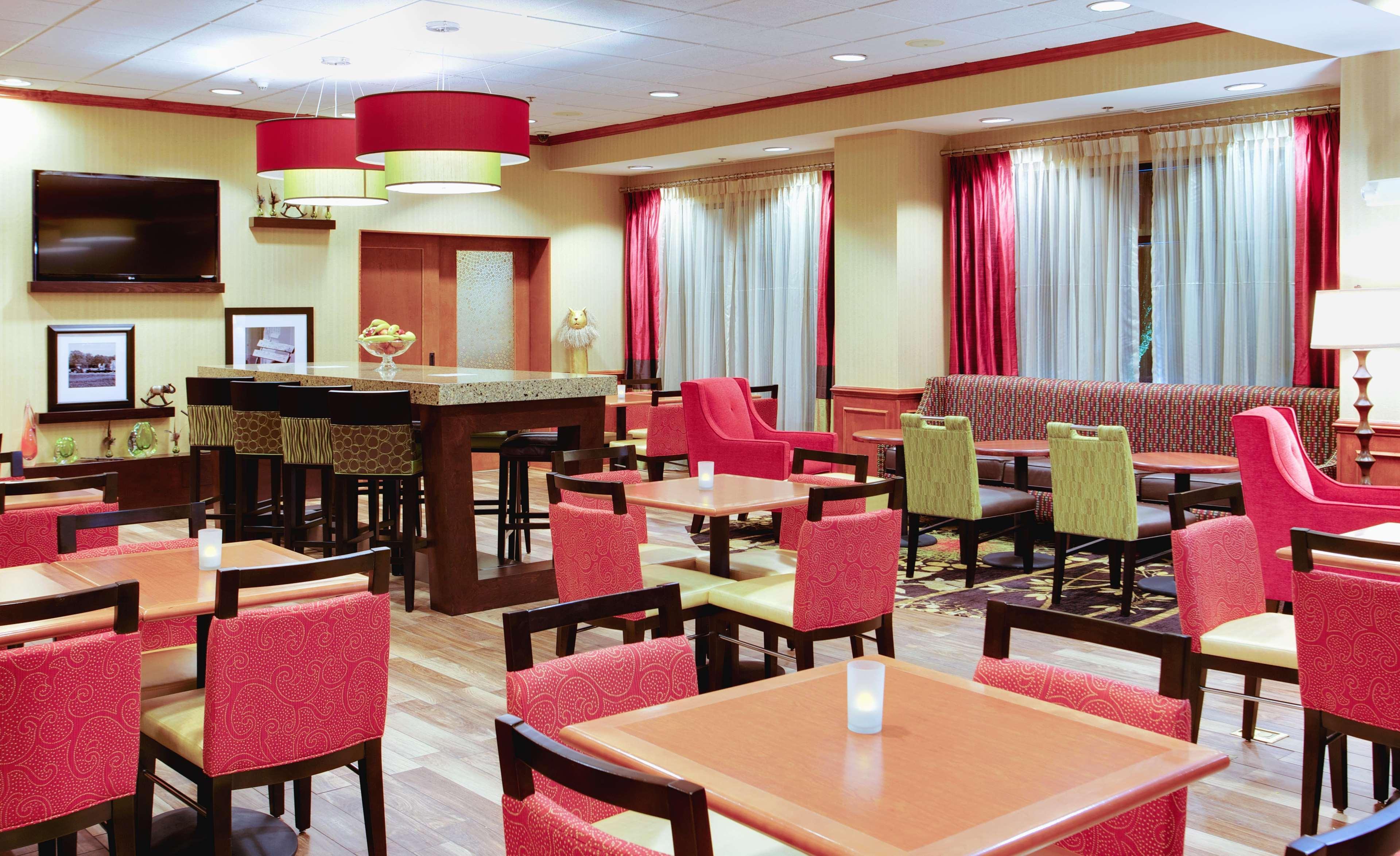 Hampton Inn Emporia Eksteriør billede