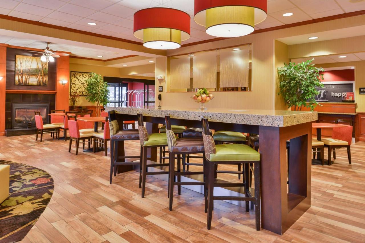 Hampton Inn Emporia Eksteriør billede