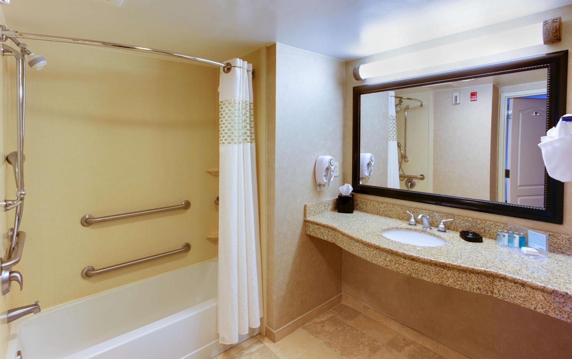 Hampton Inn Emporia Eksteriør billede