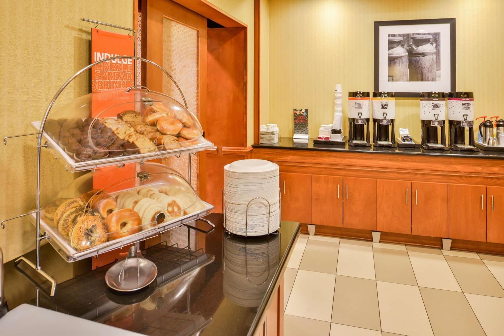 Hampton Inn Emporia Eksteriør billede